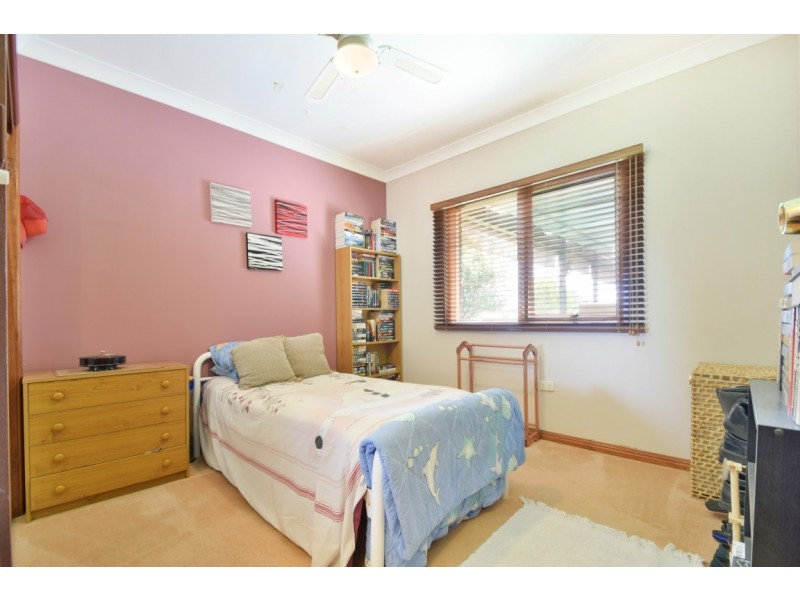 23 Crossdale Drive, Aberfoyle Park SA 5159