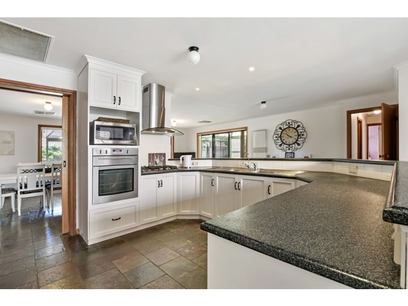 6 Kansy Court, Morphett Vale SA 5162