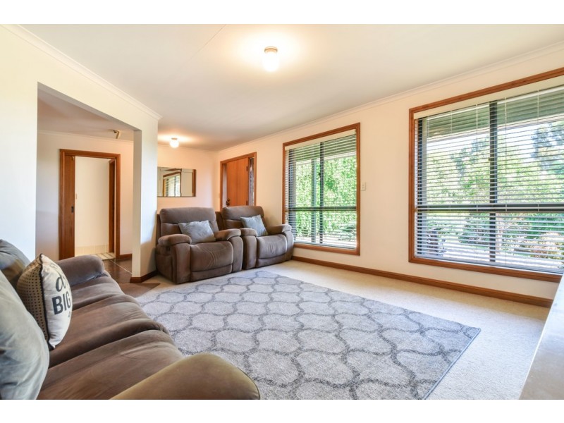 6 Kansy Court, Morphett Vale SA 5162