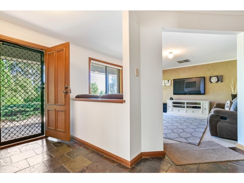 6 Kansy Court, Morphett Vale SA 5162