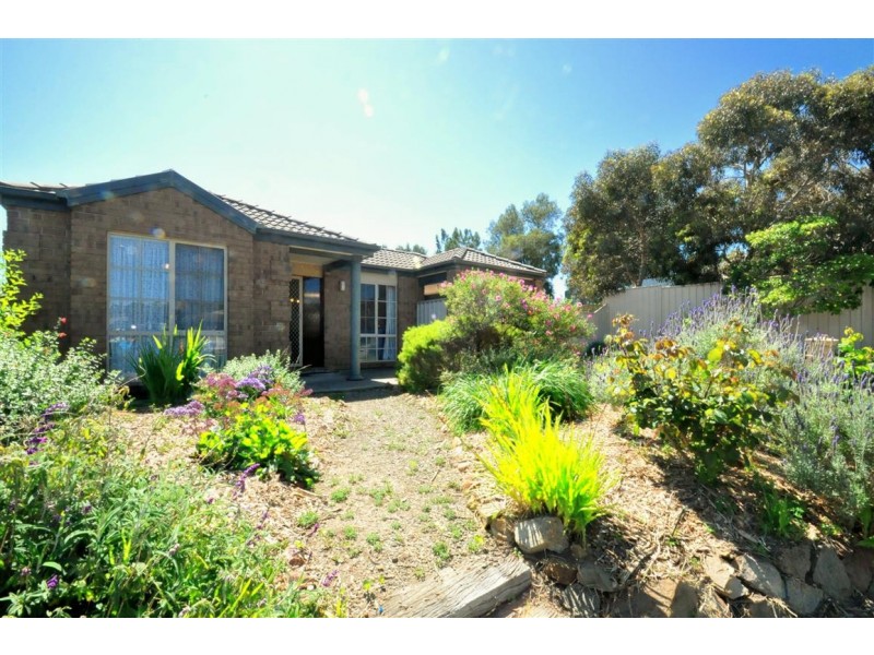 27 Jeanette Crescent, Aberfoyle Park SA 5159