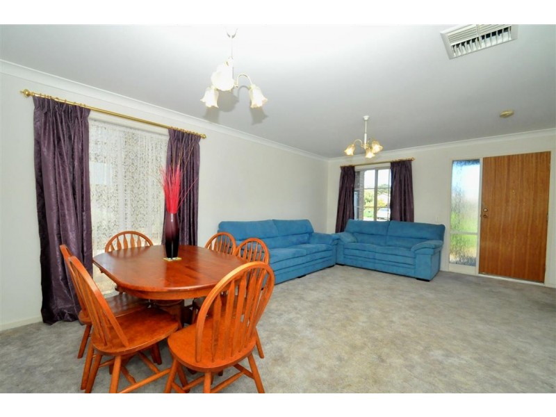 27 Jeanette Crescent, Aberfoyle Park SA 5159