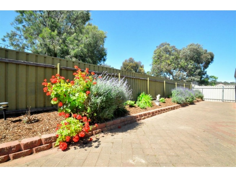 27 Jeanette Crescent, Aberfoyle Park SA 5159