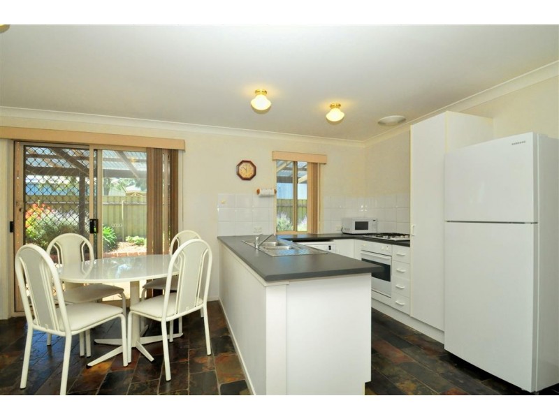 27 Jeanette Crescent, Aberfoyle Park SA 5159