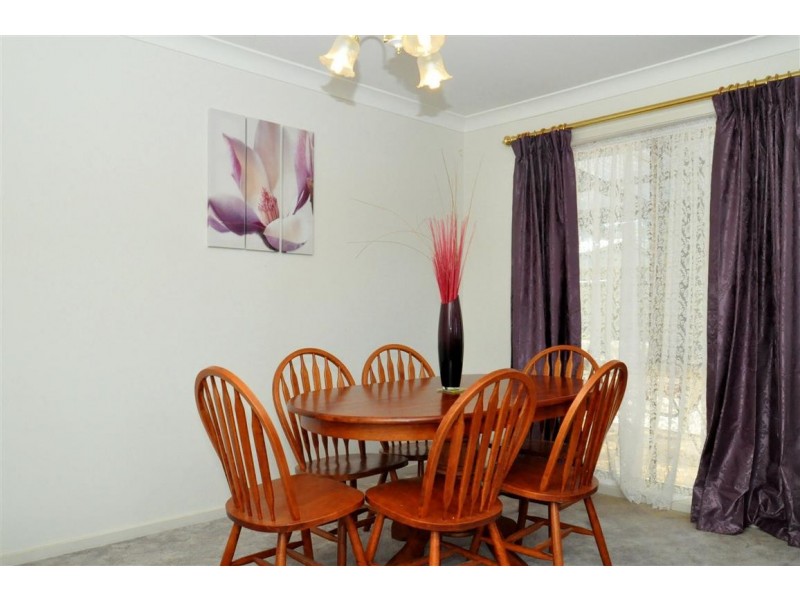 27 Jeanette Crescent, Aberfoyle Park SA 5159