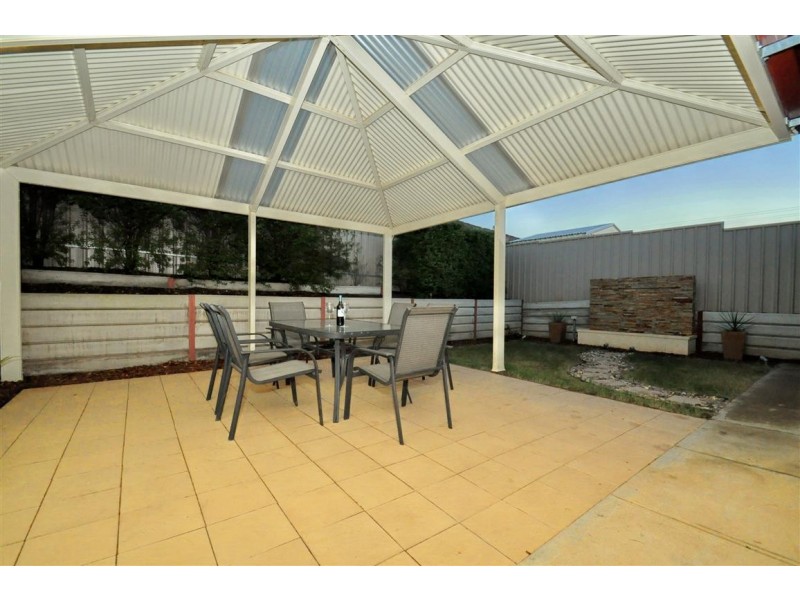 6 McGuire Court, Hackham SA 5163