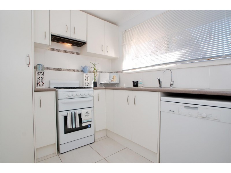 20 Heather Road, Happy Valley SA 5159