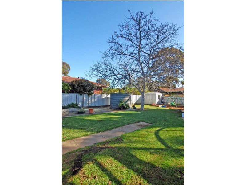 20 Heather Road, Happy Valley SA 5159