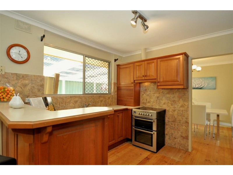 13 Surrey Parade, Morphett Vale SA 5162