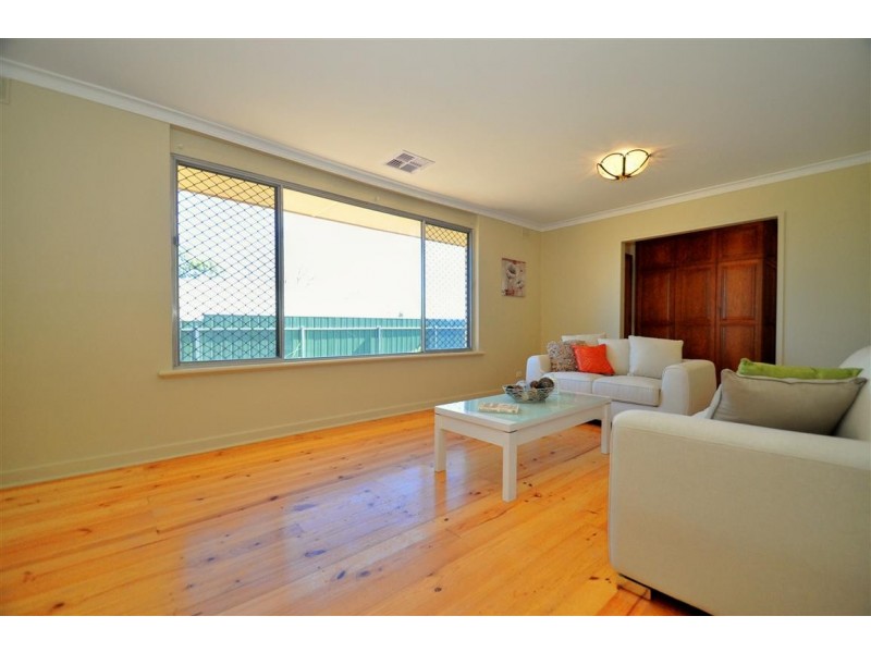 13 Surrey Parade, Morphett Vale SA 5162