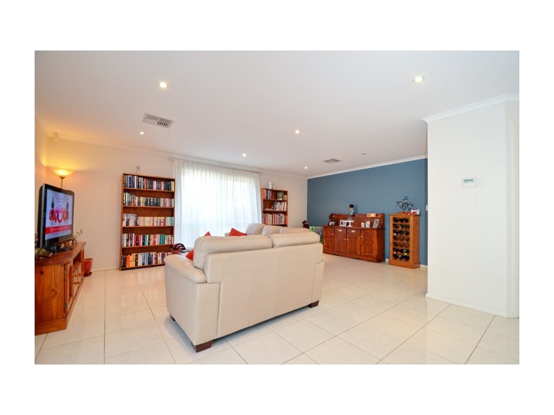 10 Tintara Walk, Noarlunga Downs SA 5168