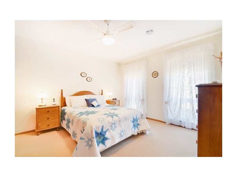 6 Torresan Crescent, Flagstaff Hill SA 5159