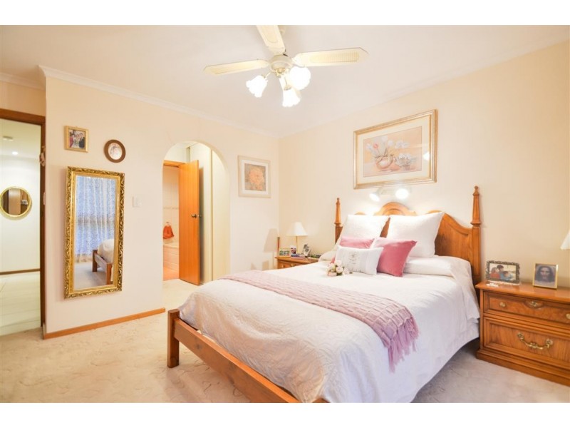 4 Miller Drive, Happy Valley SA 5159