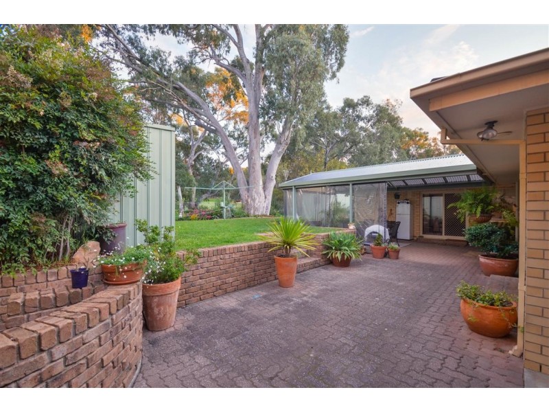 4 Miller Drive, Happy Valley SA 5159