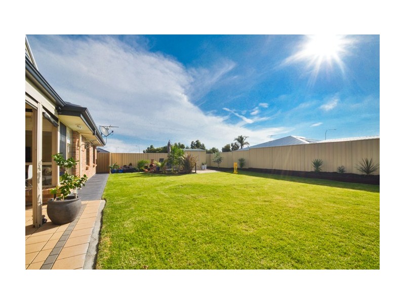 24 Banksia Avenue, Aldinga Beach SA 5173