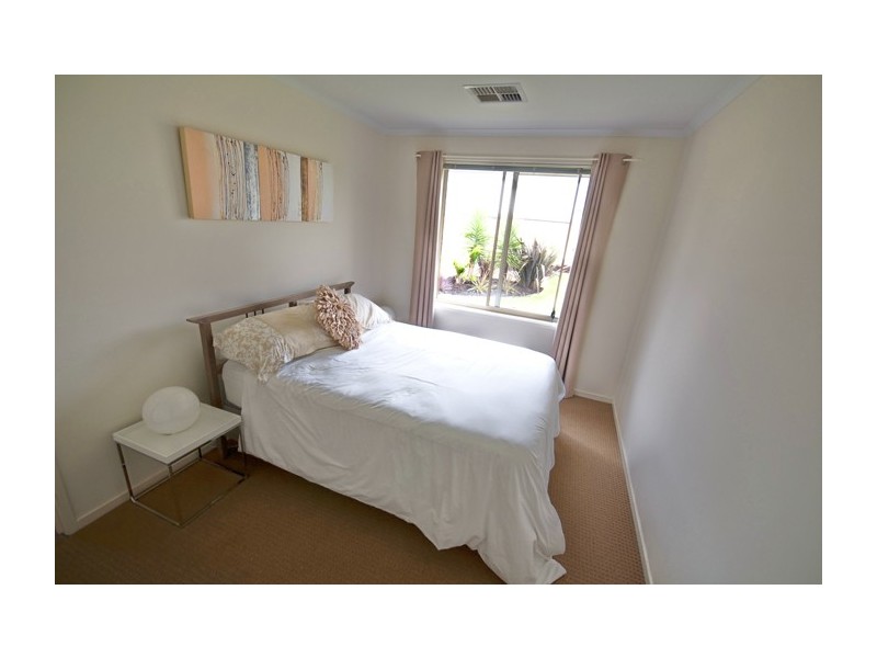 24 Banksia Avenue, Aldinga Beach SA 5173