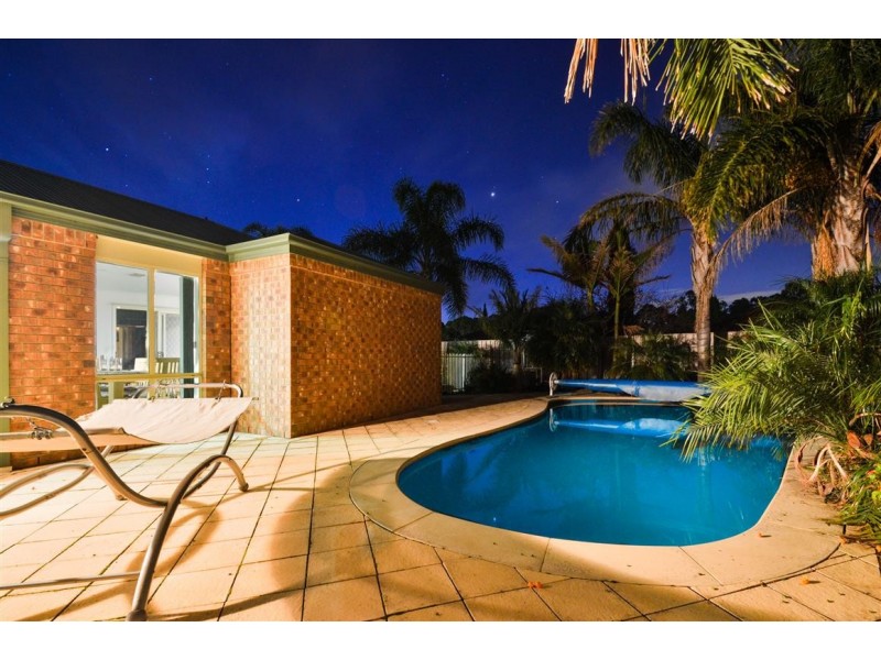 58 Riddoch Crescent, Woodcroft SA 5162