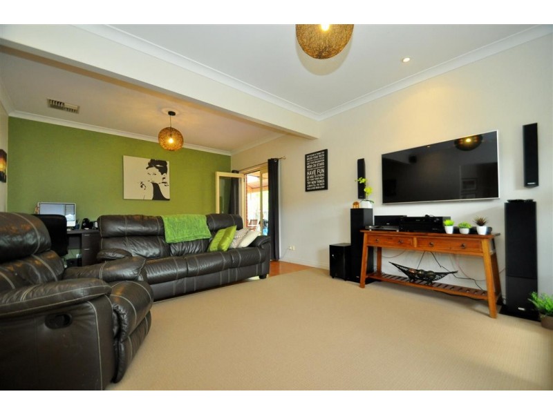 24 Allworth Drive, Happy Valley SA 5159