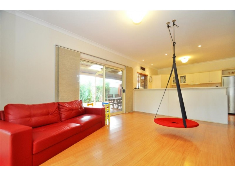 24 Allworth Drive, Happy Valley SA 5159