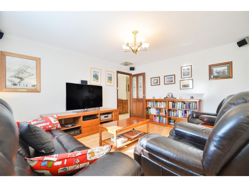 58 Zwerner Drive, Hallett Cove SA 5158