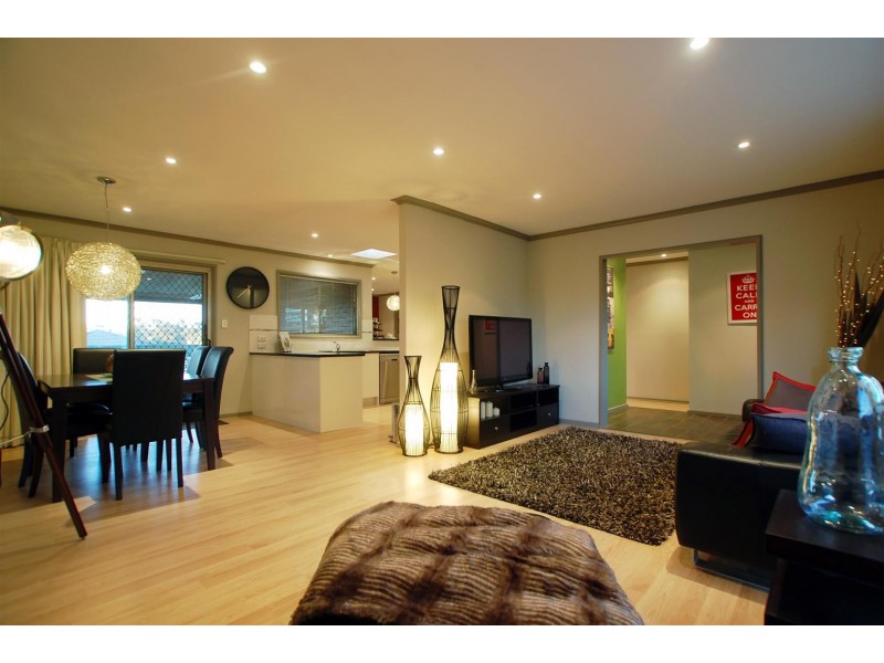 11 Tatiara Road, Happy Valley SA 5159