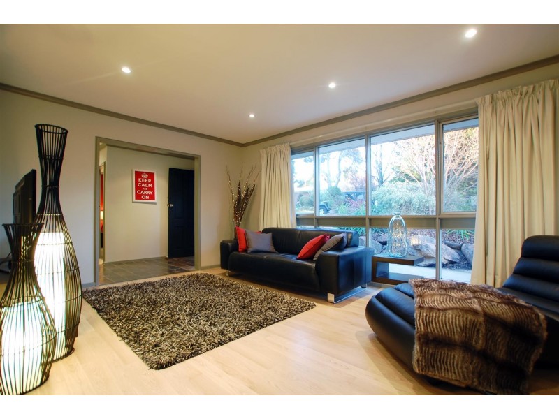 11 Tatiara Road, Happy Valley SA 5159