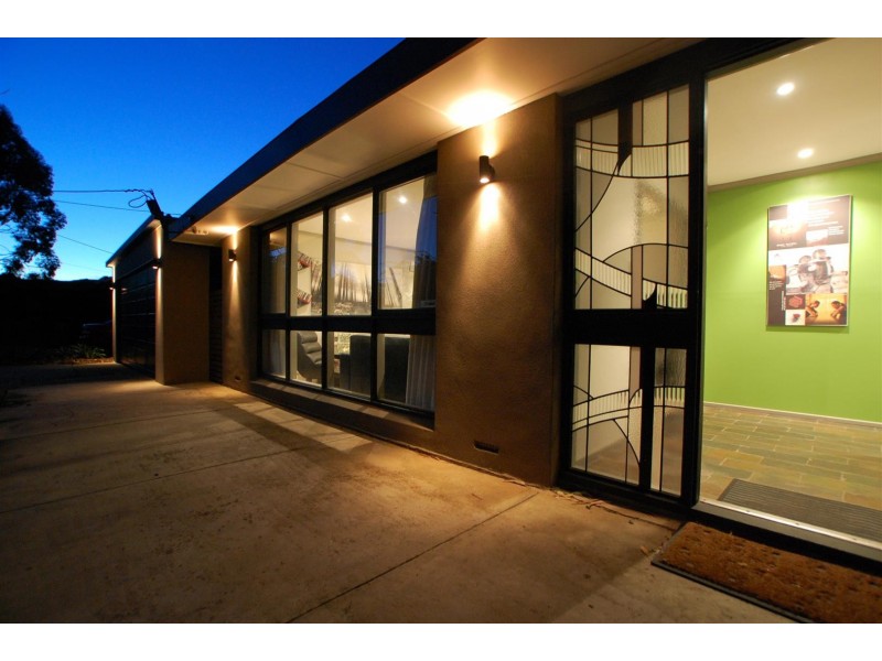 11 Tatiara Road, Happy Valley SA 5159