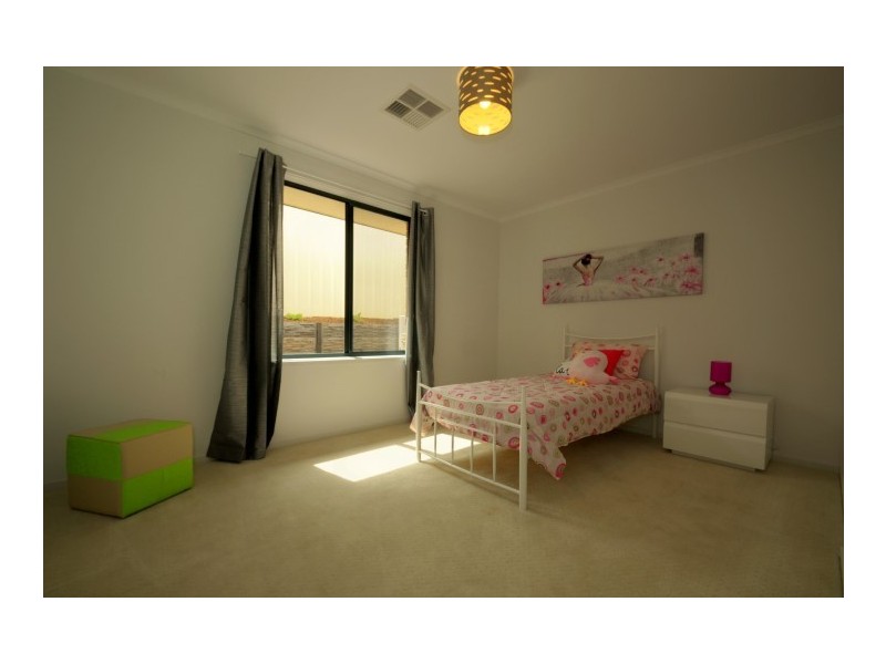 9 Mountain Ash Court, Hackham SA 5163