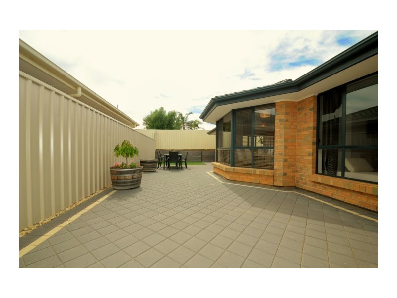 9 Mountain Ash Court, Hackham SA 5163