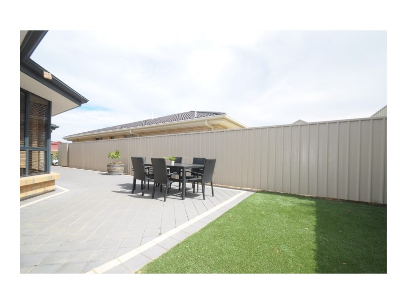 9 Mountain Ash Court, Hackham SA 5163