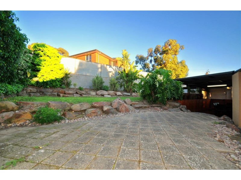 18 Nightingale Crescent, O’halloran Hill SA 5158