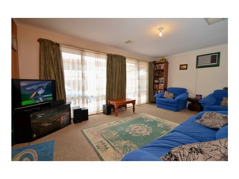 24 McClure Avenue, Reynella East SA 5161