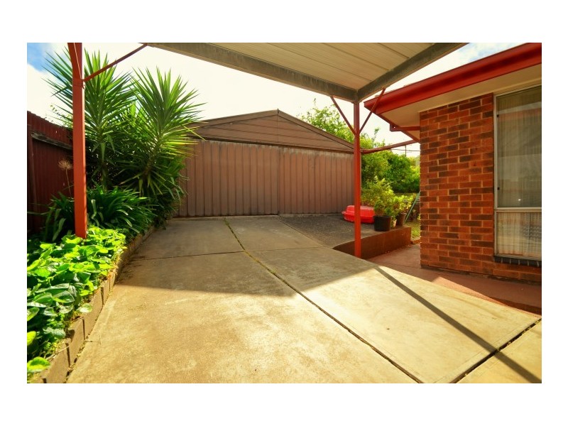 24 McClure Avenue, Reynella East SA 5161