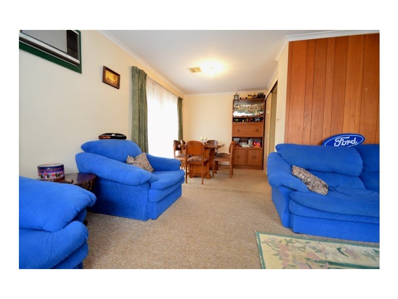 24 McClure Avenue, Reynella East SA 5161