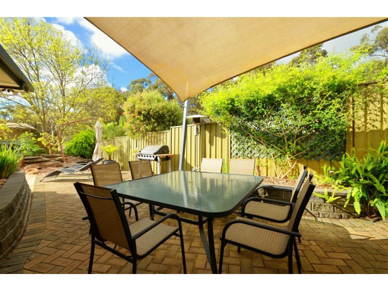 4 Bay Place, Woodcroft SA 5162