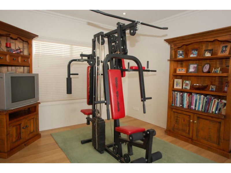 19 Condada Avenue, Park Holme SA 5043