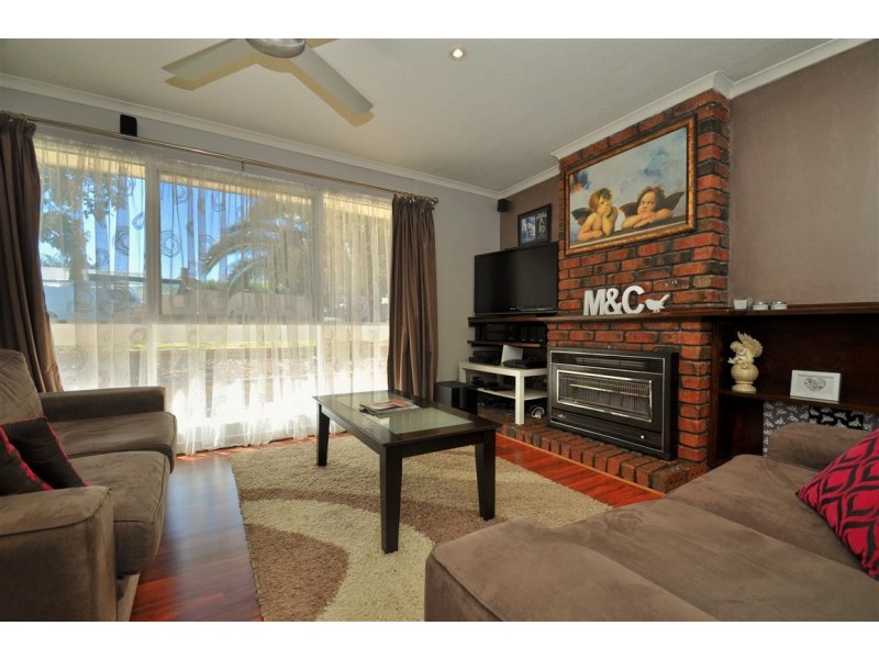 2 Leech Avenue, Morphett Vale SA 5162