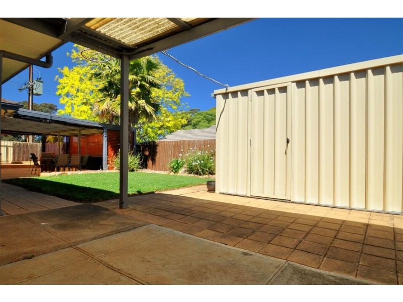 2 Leech Avenue, Morphett Vale SA 5162