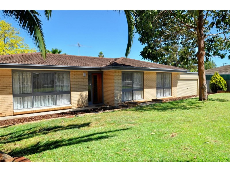 2 Leech Avenue, Morphett Vale SA 5162