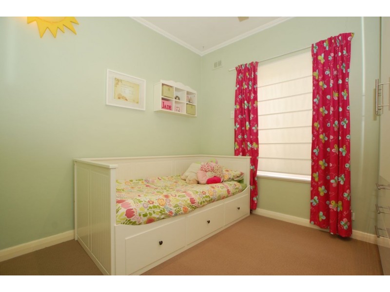 27 Beaconsfield Terrace, Ascot Park SA 5043