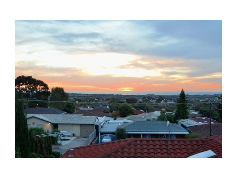 16 Lillian Street, Huntfield Heights SA 5163