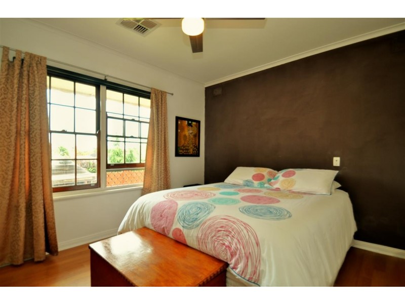 15 Jarrad Road, Happy Valley SA 5159