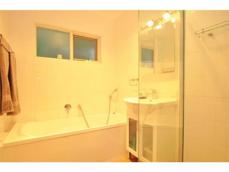 15 Jarrad Road, Happy Valley SA 5159