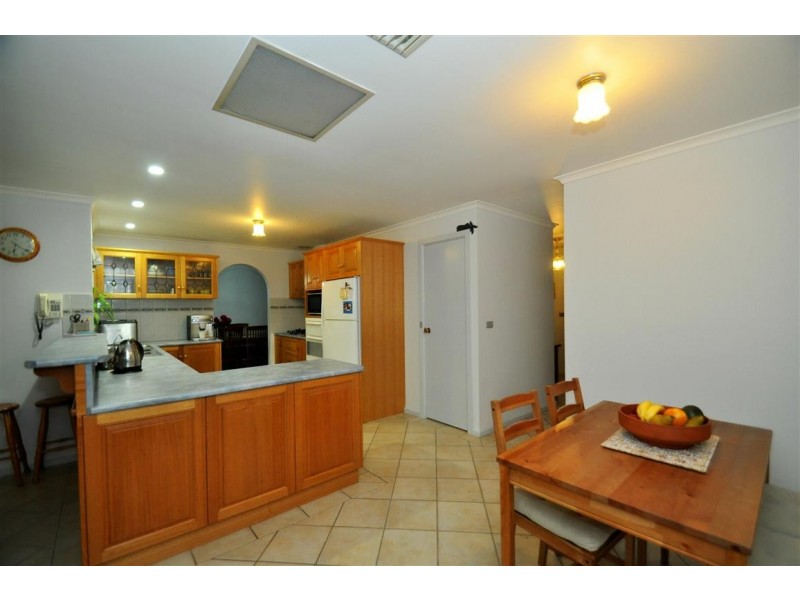 23 Moncur Street, Woodcroft SA 5162