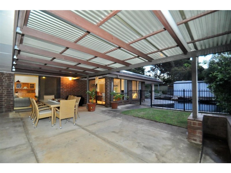 23 Moncur Street, Woodcroft SA 5162