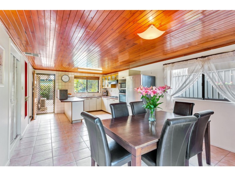 14 Alban Street, Christie Downs SA 5164