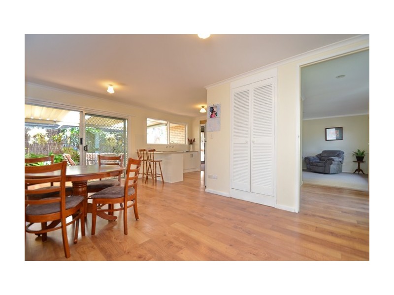 37 Flinders Crescent, Hackham SA 5163