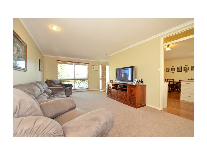 37 Flinders Crescent, Hackham SA 5163