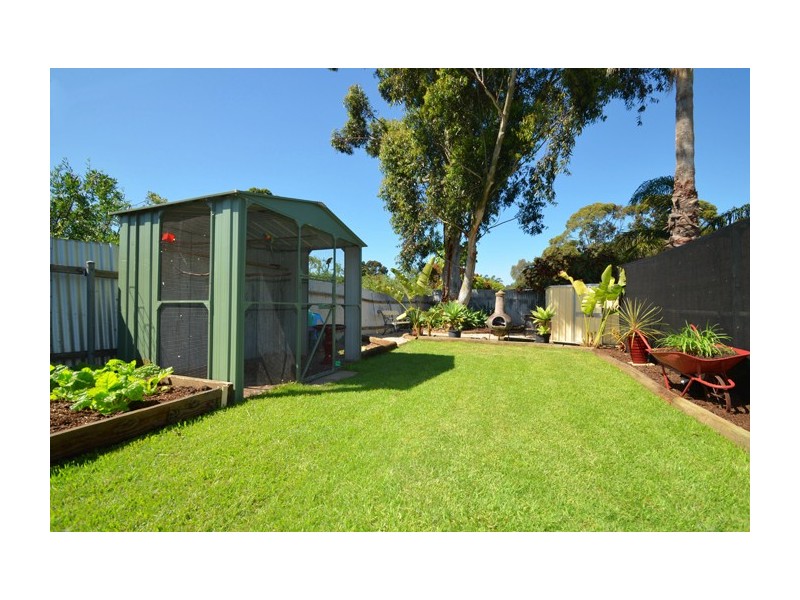 37 Flinders Crescent, Hackham SA 5163