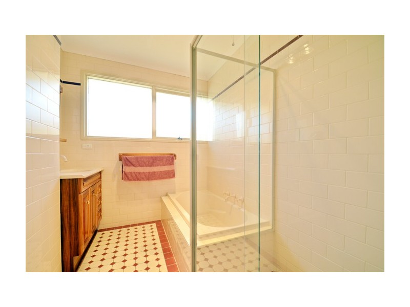 37 Flinders Crescent, Hackham SA 5163